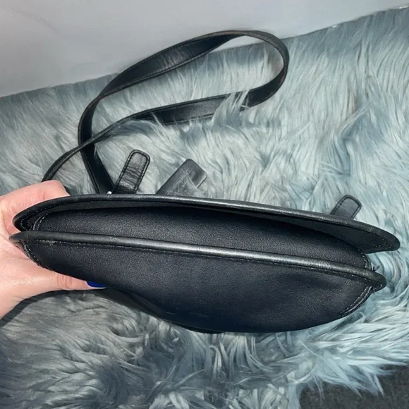 Vintage Coach ‘Hippie’ Flap Saddle Bag - Picture 4 of 17